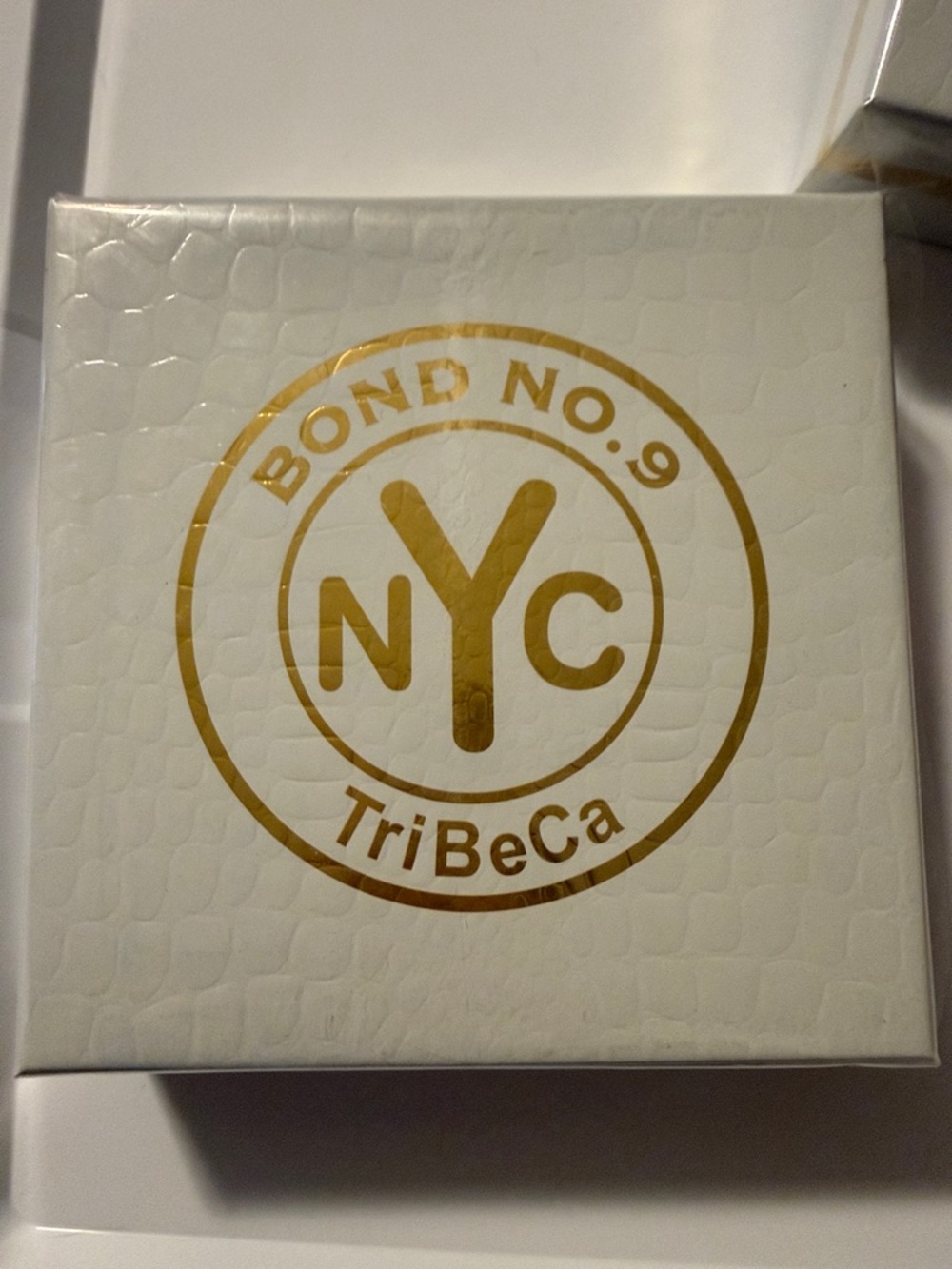 Bond No. 9 TriBeCa NYC Box - White and Gold